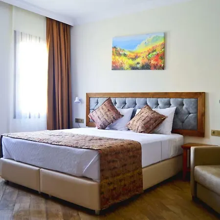 Troiada Hotel 3*